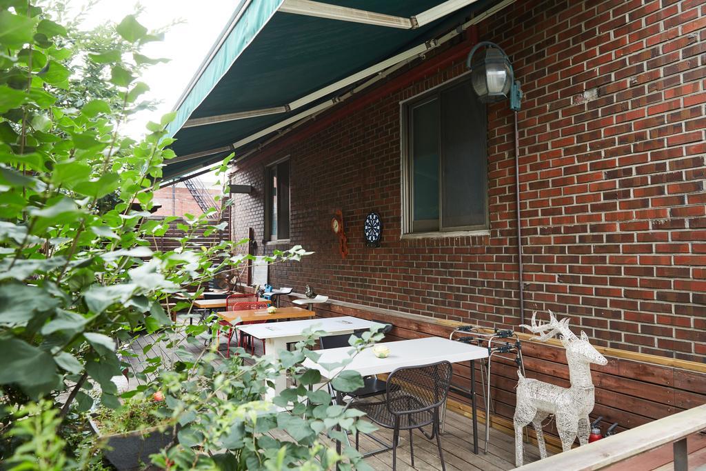 Haha Guesthouse Itaewon 2*